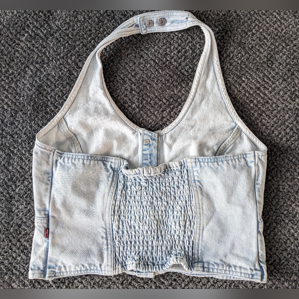 Levi’s Womens Button Down Denim Slim Fit Halter Crop Top Light Wash 🔥 - Picture 5 of 10